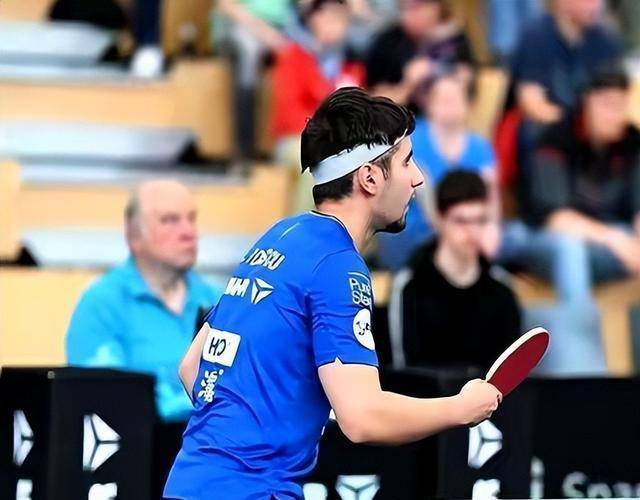 英雄联盟官方直播-关于今晚社区盾传出新动向，拜仁慕尼黑豪取连胜，管理层表态：球迷炸锅，轮换策略成焦点的信息