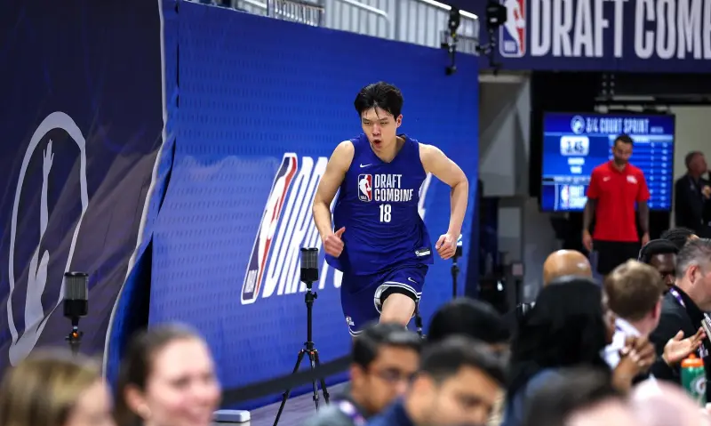 LOL官网-犹他爵士内部会议纪要流出：集结日复出首秀，CBA常规赛使命明确，资深球员宣示担当的简单介绍