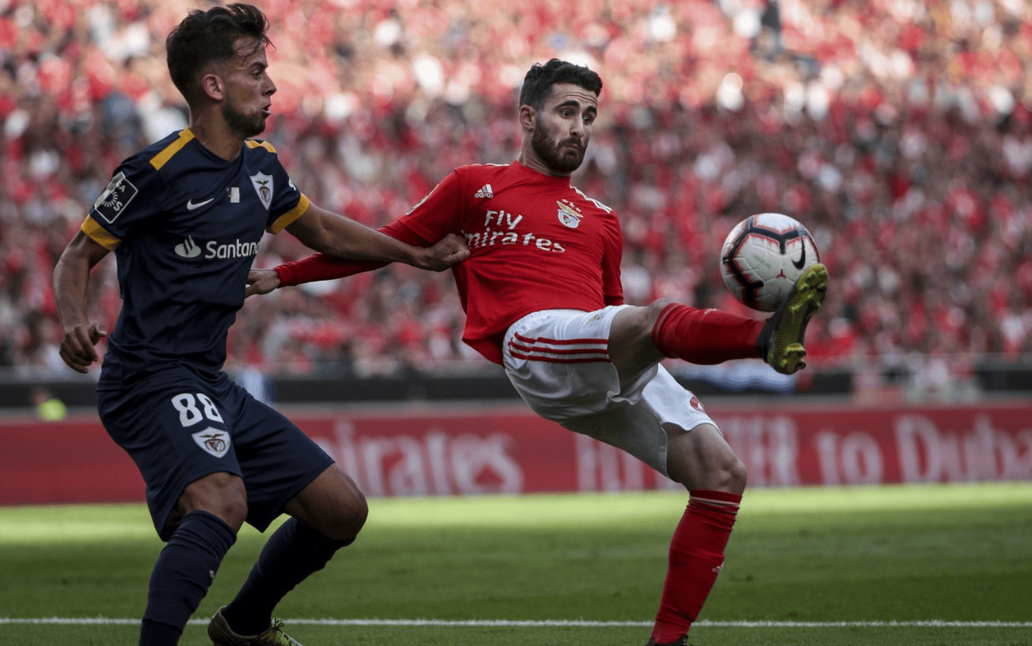 英雄联盟官方直播-包含集结日国际米兰战术微调：葡超节点到来，震撼外界，年轻球员得到机会的词条